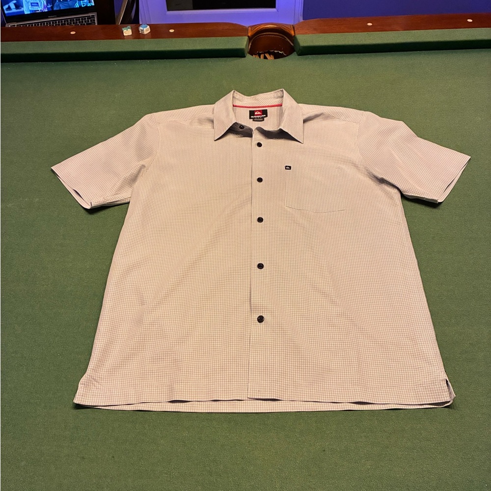 Quiksilver Light Gray Casual Button-Down Shirt Medium